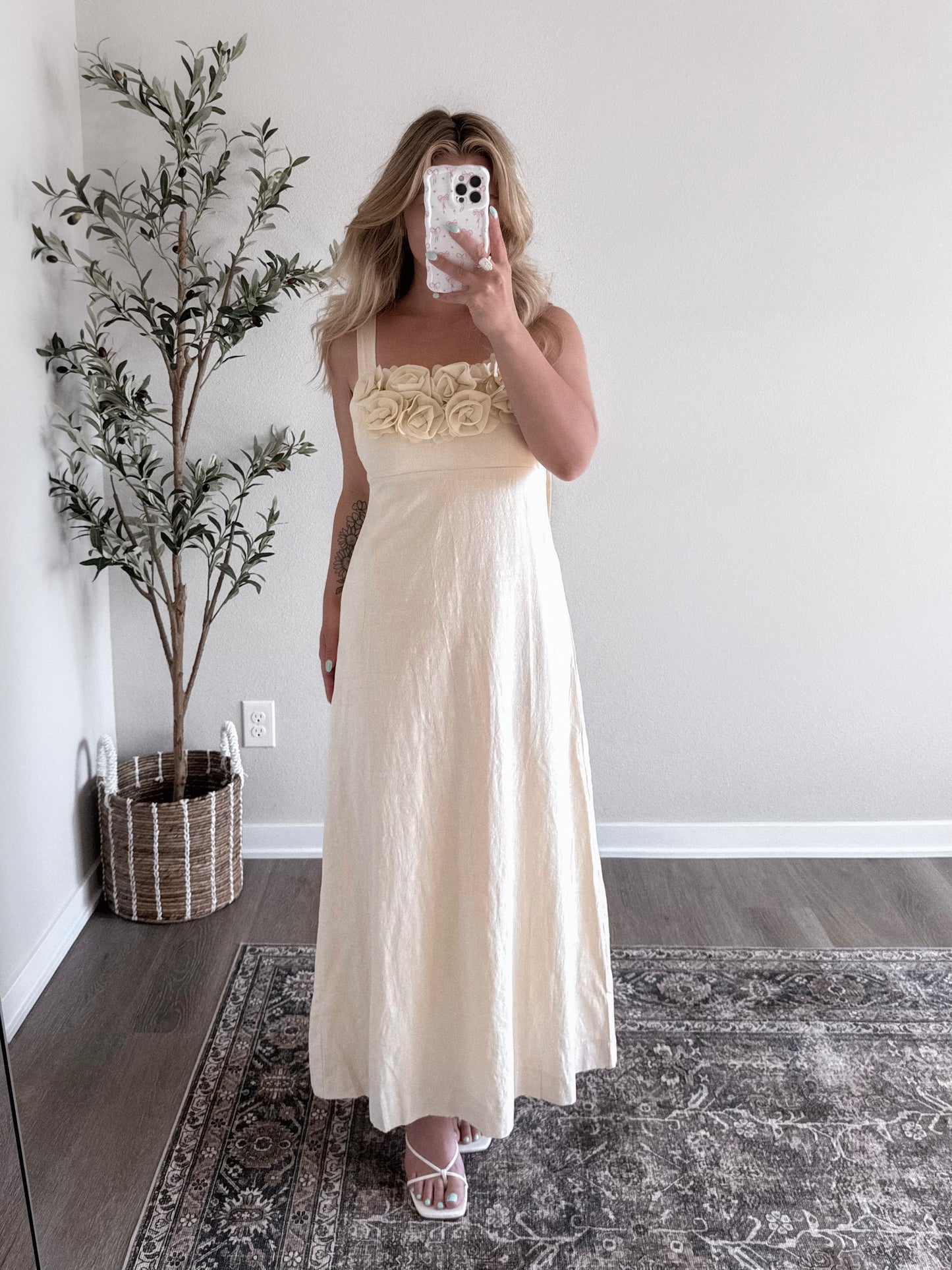 Bundle Of Roses Maxi Dress / Butter