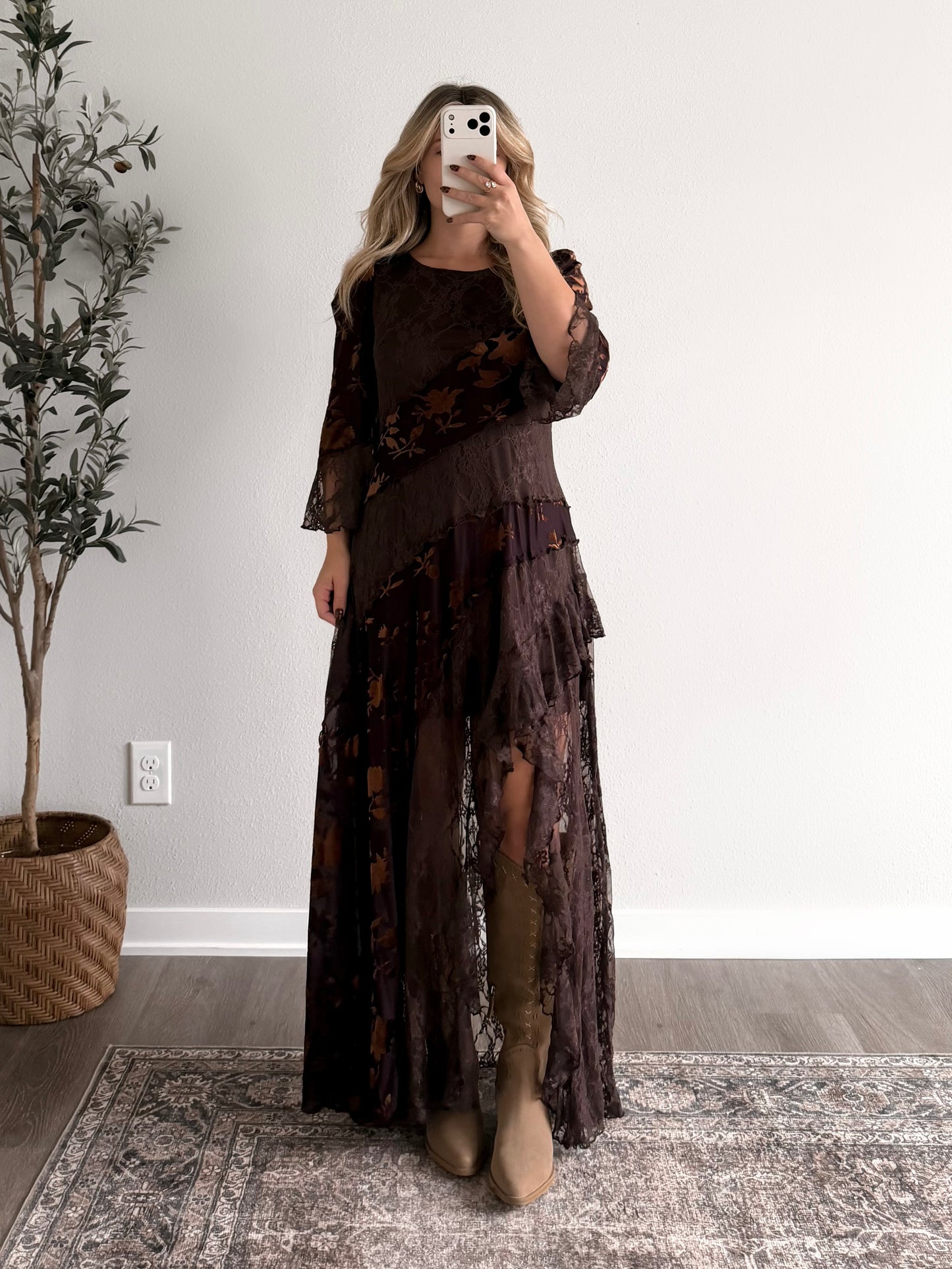 Underwood Velvet Lace Maxi Dress