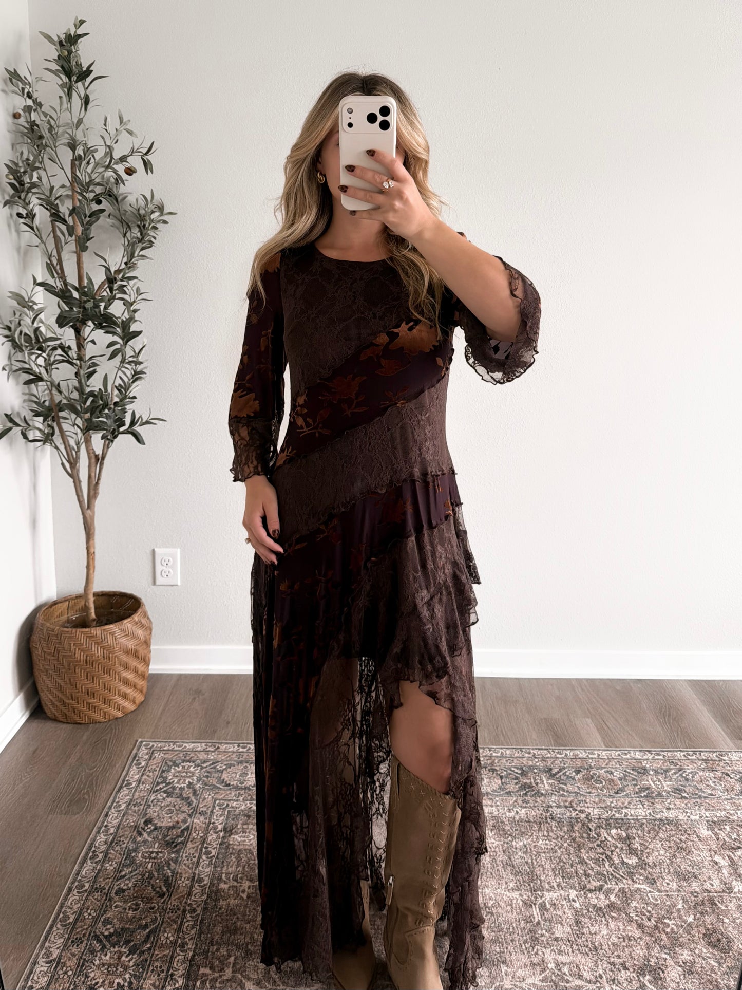 Underwood Velvet Lace Maxi Dress