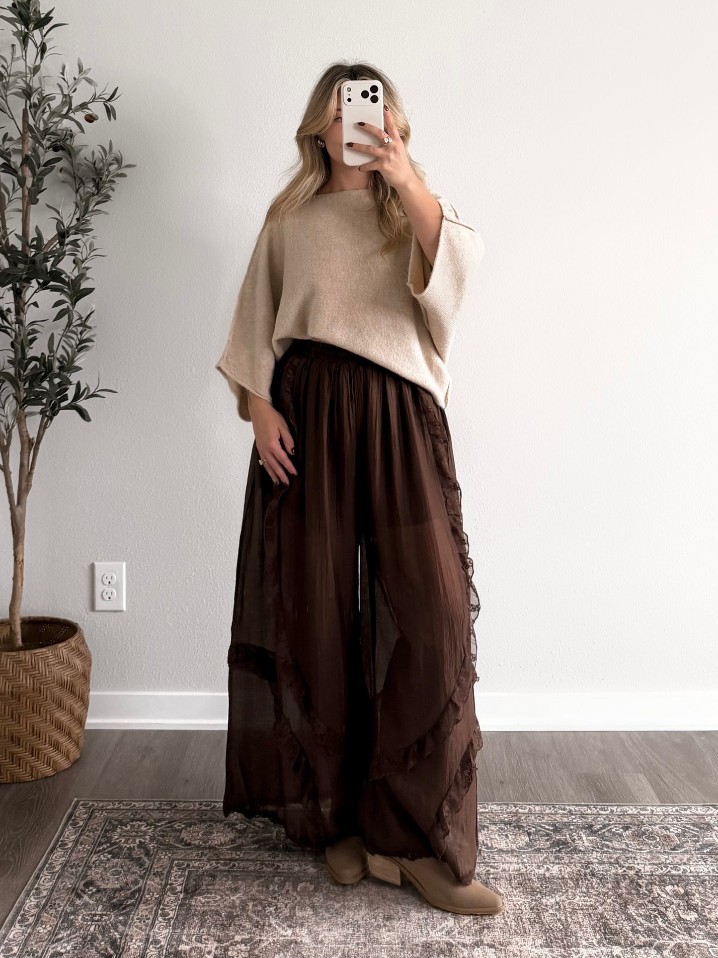 Fall Mode Soft Knit Sweater