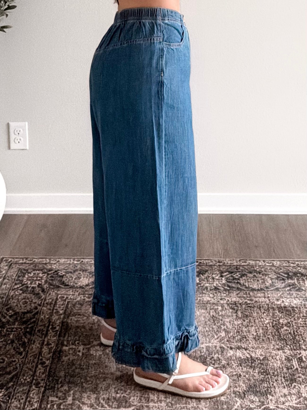 Ruthie Ruffle Wide Leg Crop Pant (Short Friendly)