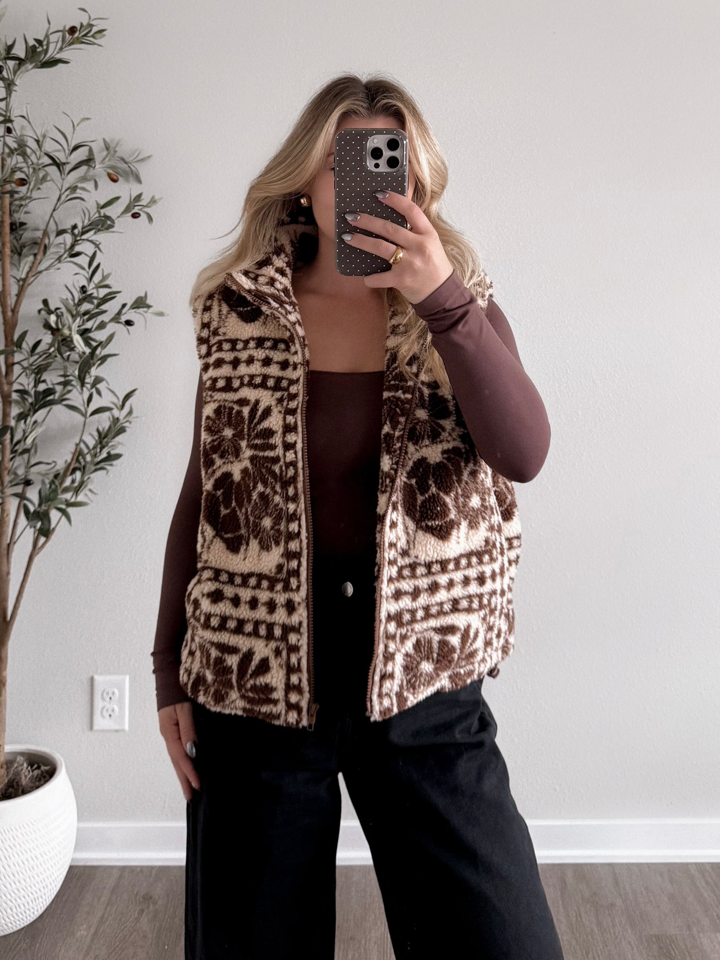 Cedar Ridge Sherpa Vest