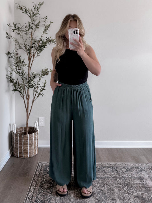 Gwen Woven Wide Leg Pant / Ash Green