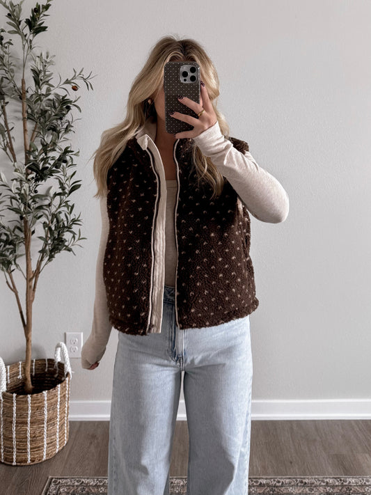 Coco Dot Sherpa Vest / Deep Brown