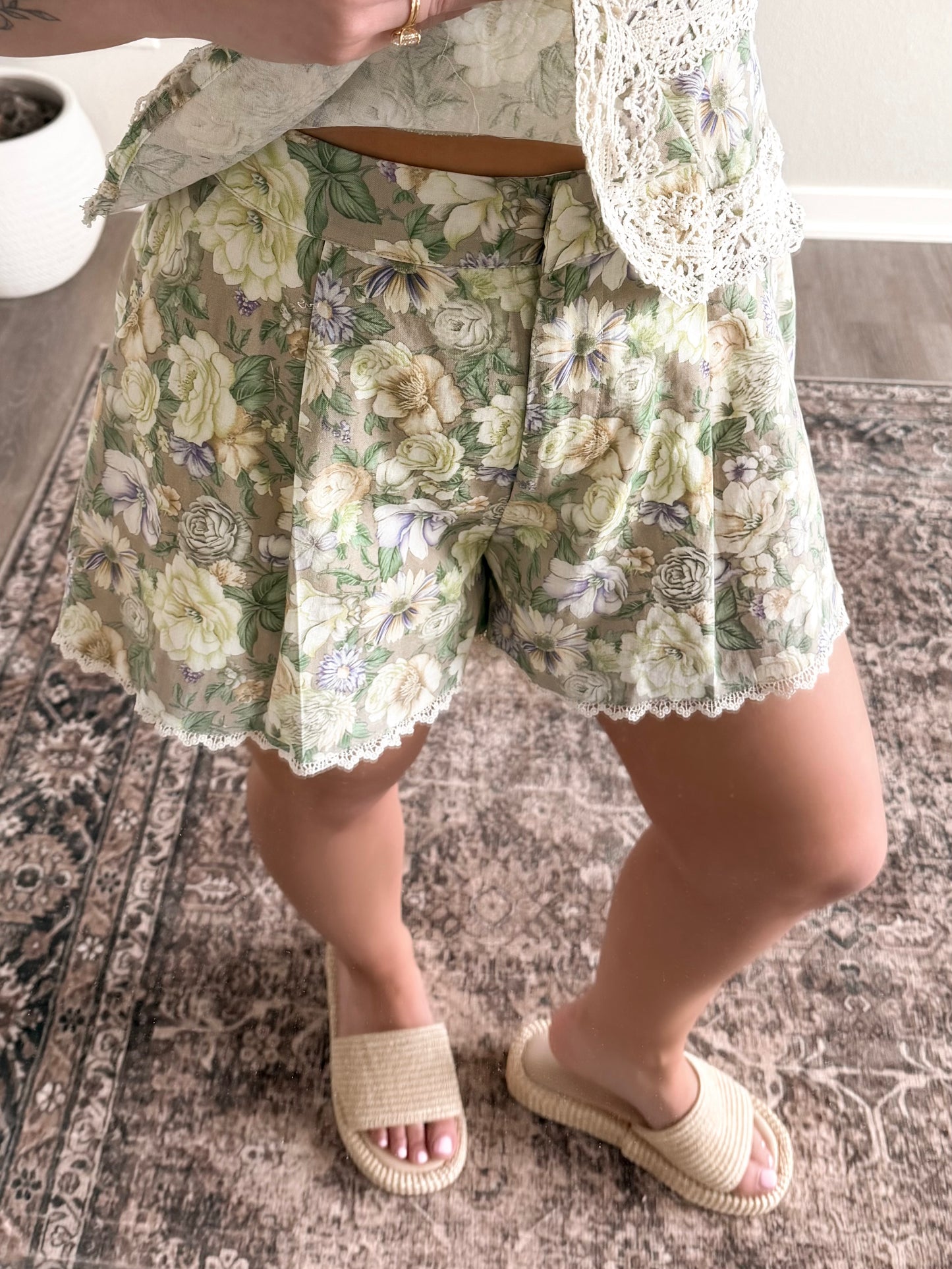 Silvie Vintage Floral Short Set