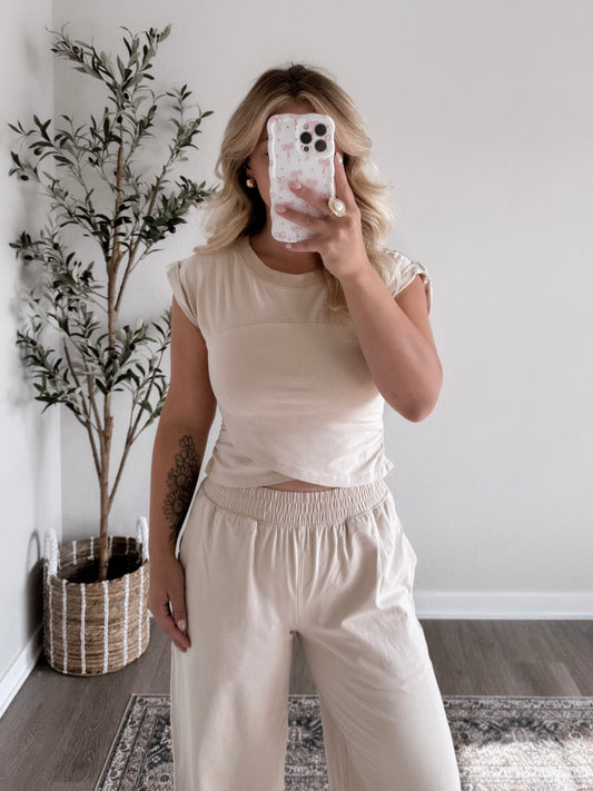 Keeping It Casual Top / Natural