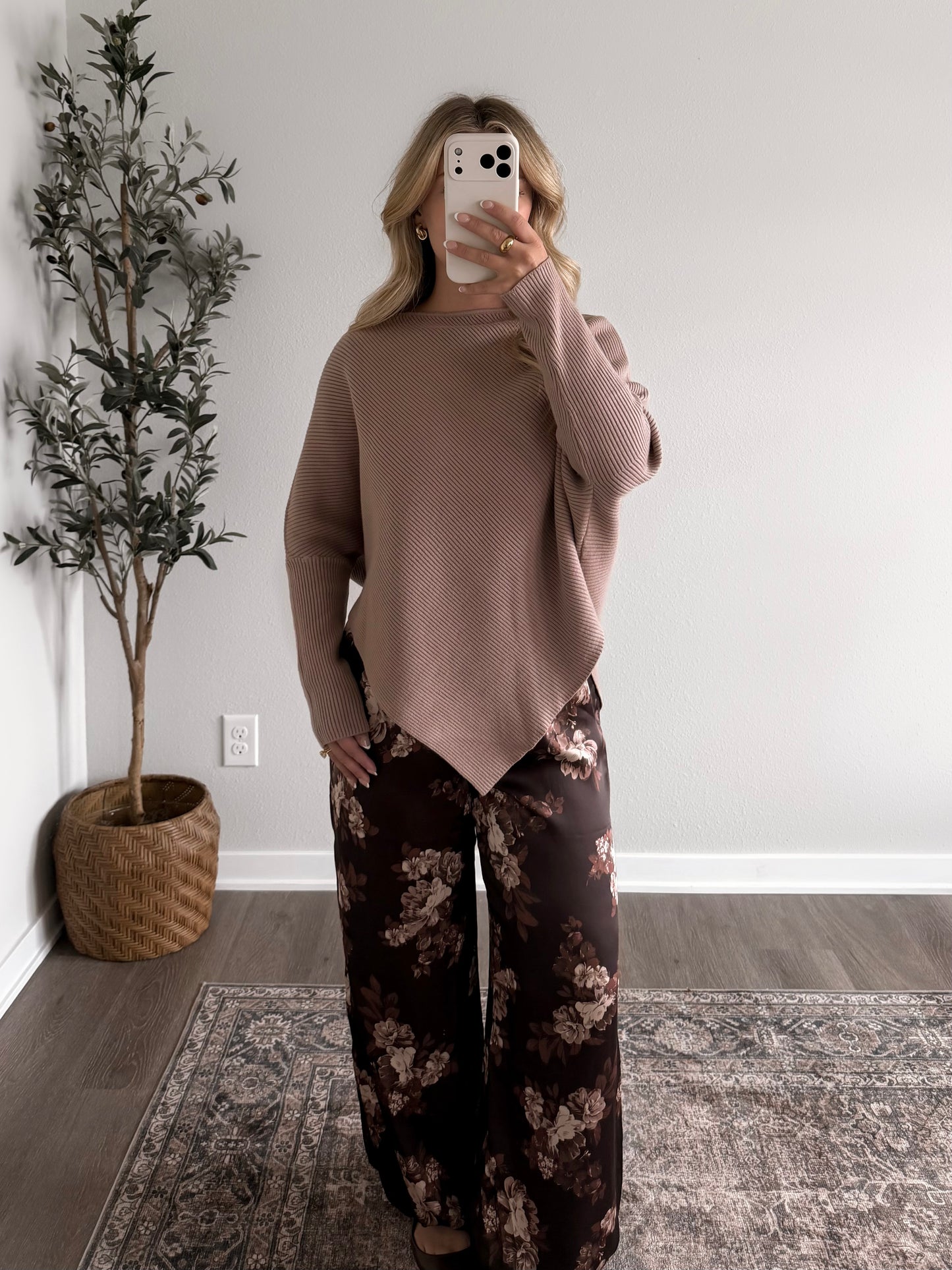 Camille Boat Neck Sweater / Taupe