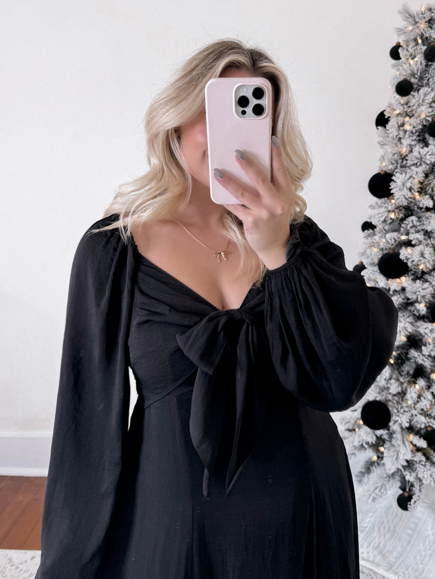 Holiday Satin Bow Maxi Dress / Black