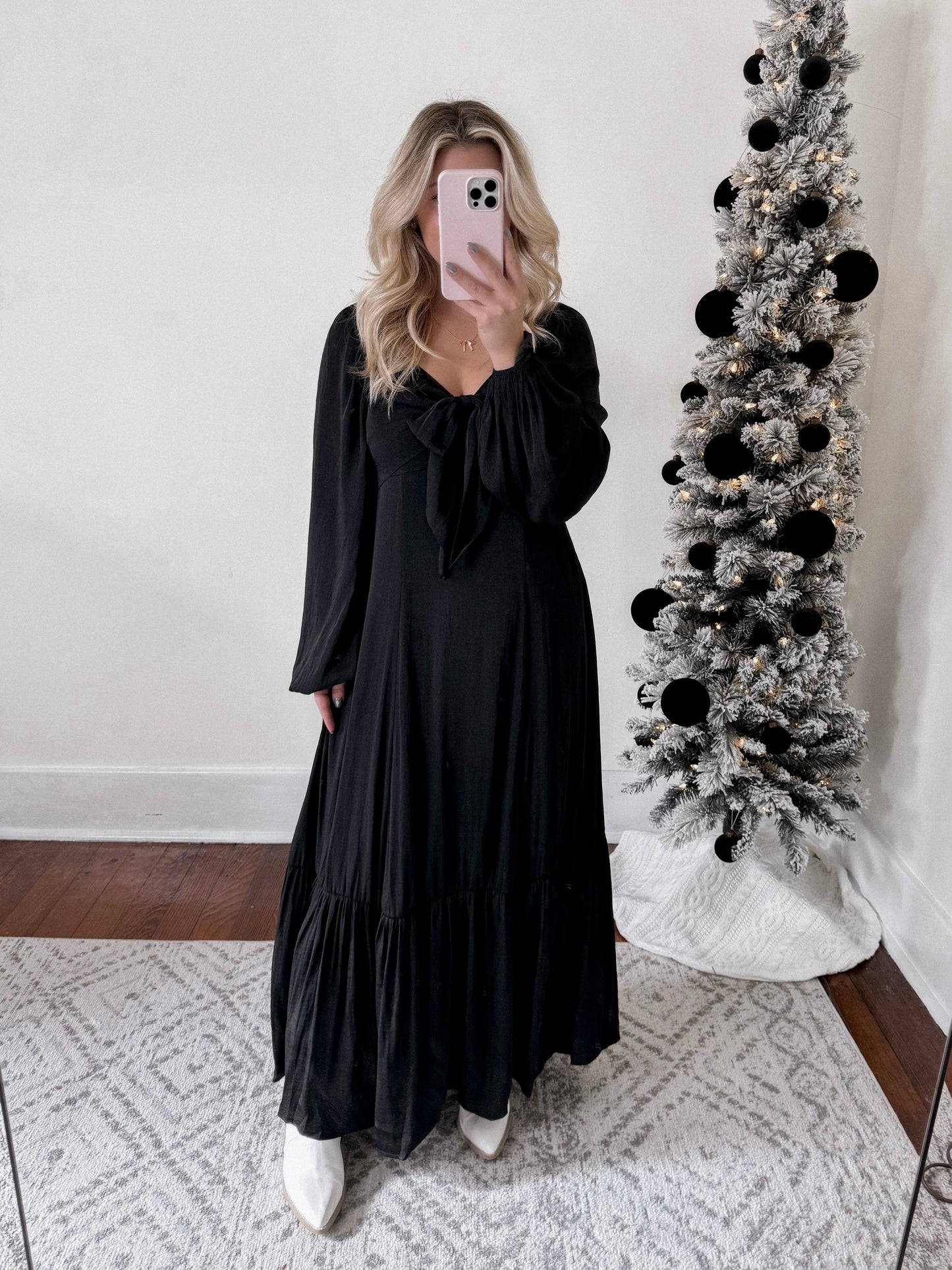 Holiday Satin Bow Maxi Dress / Black