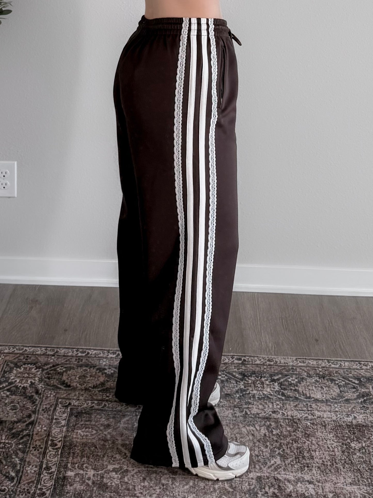 Lace & Leisure Track Pant / Espresso Final Sale