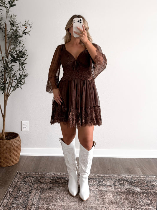 Whiskey Kiss Lace Dress / Brown (PREORDER EST SHIP 6.29)