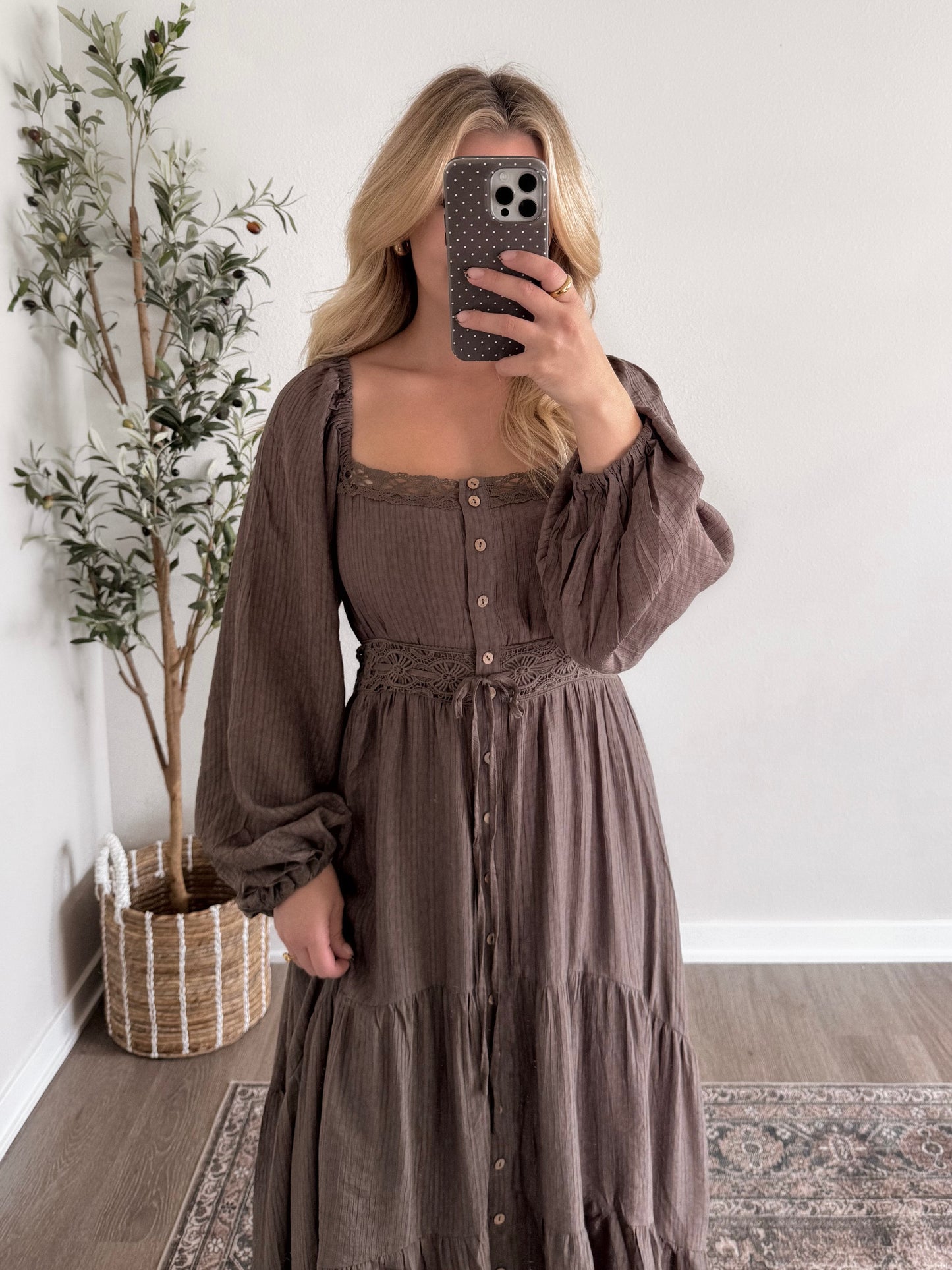 Fern & Fable Maxi Dress / Muted Olive