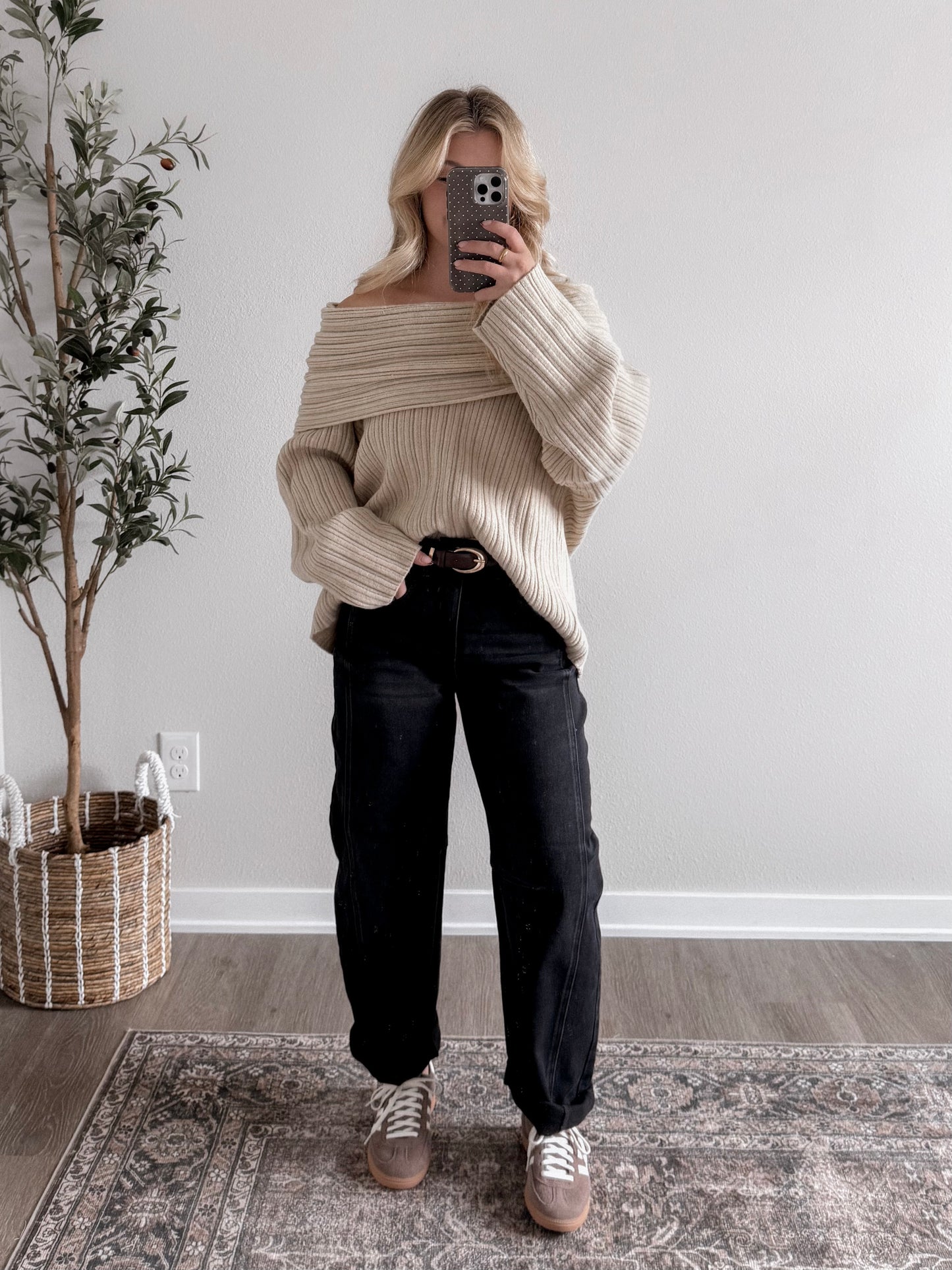 Bellamè Off Shoulder Sweater / Beige (Restocking End Of October)