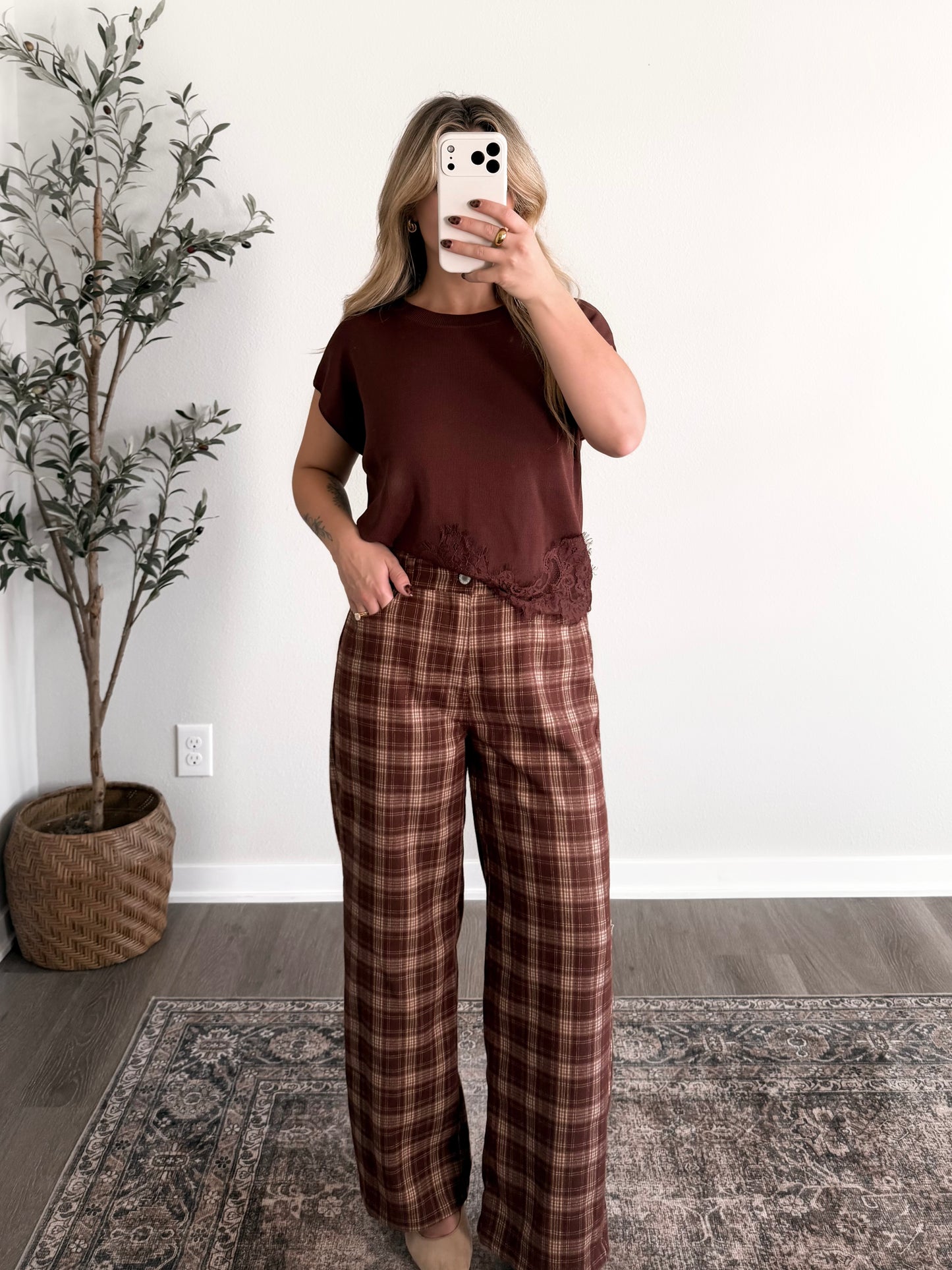 Welcome Back Lace Hem Top / Brown