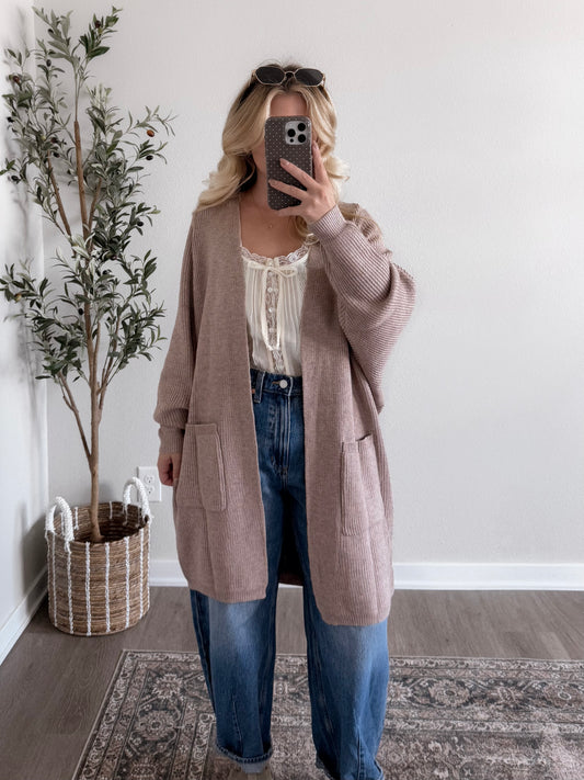 Cozy Essential Knit Cardigan / Taupe