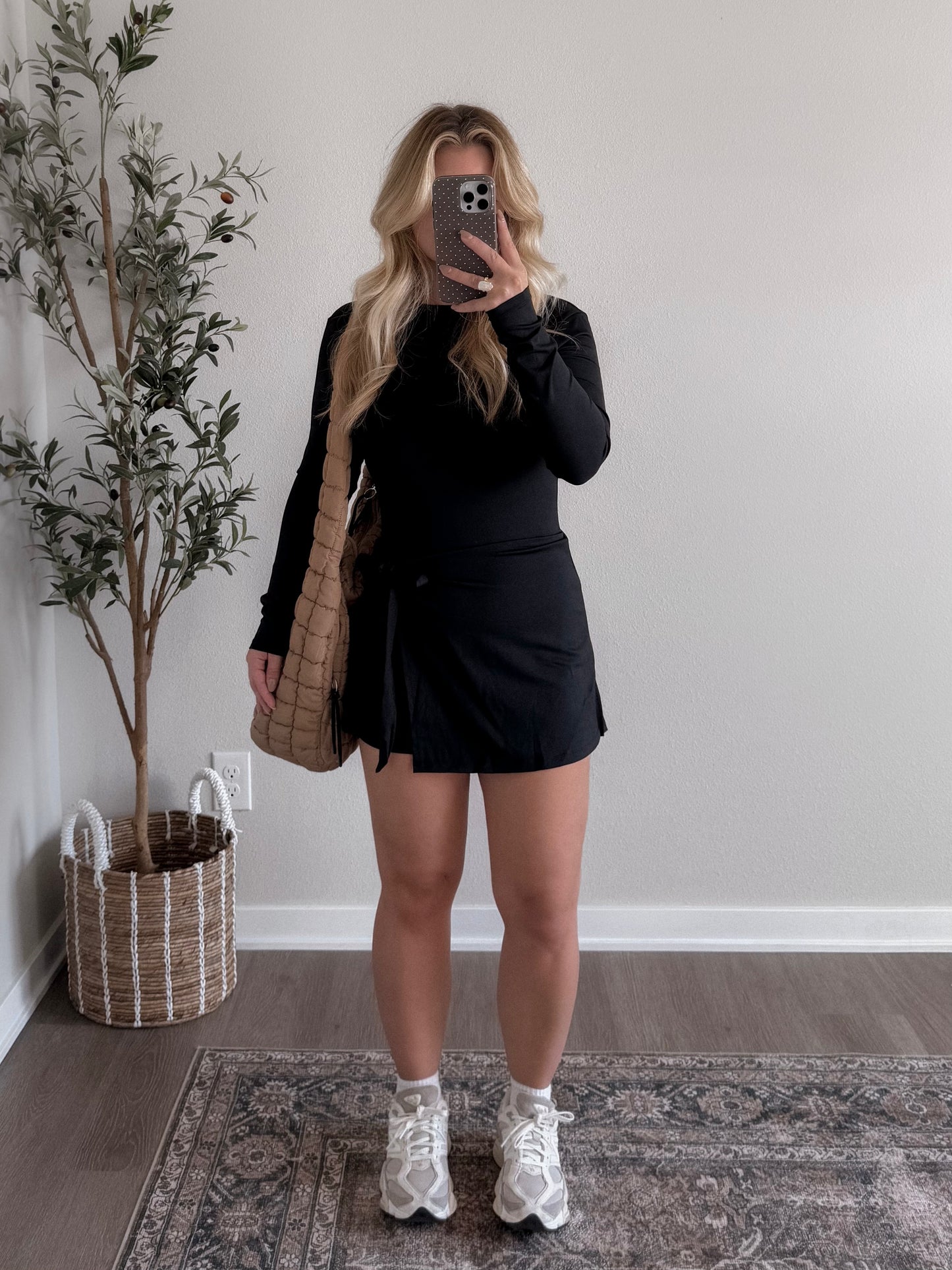 Motion Athleisure Long Sleeve Romper / Black