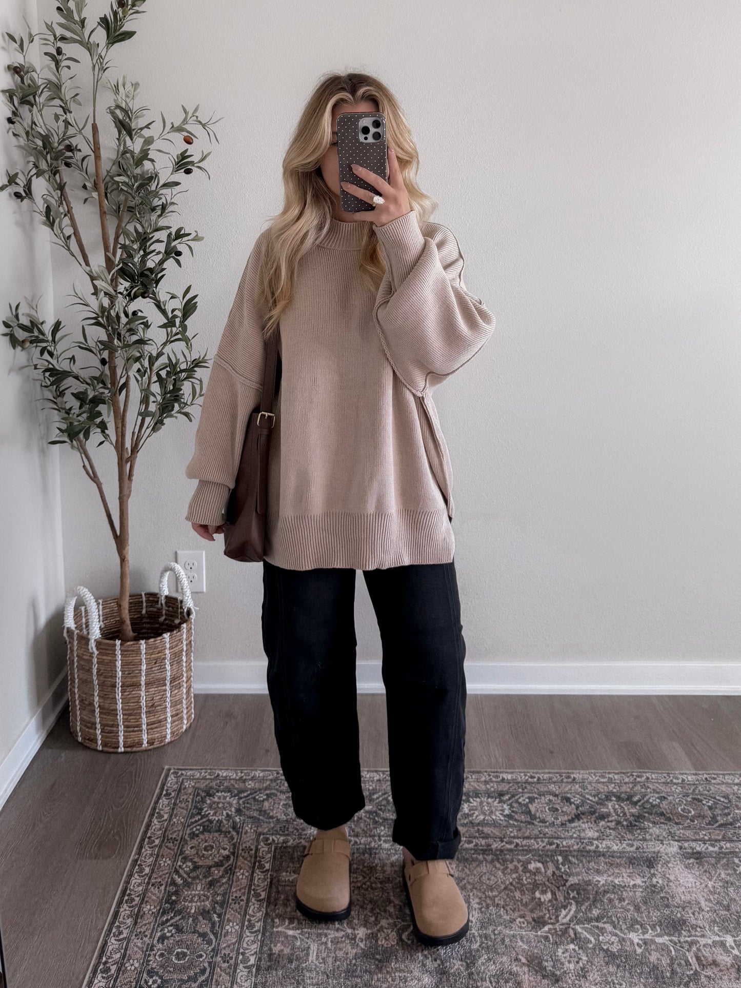 Comfort Ribbed Oversized Sweater /  Beige