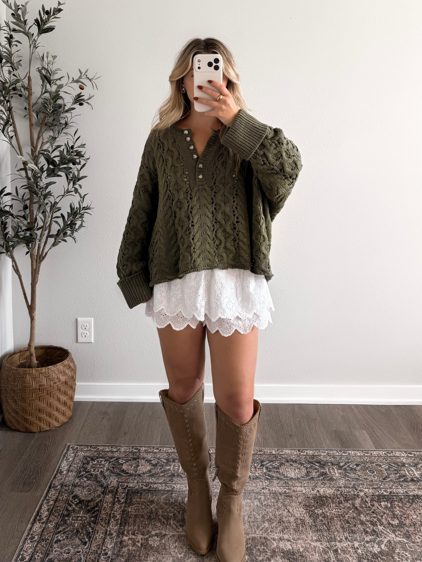 Woodstock Knit Sweater / Olive (Restocking 8.24)