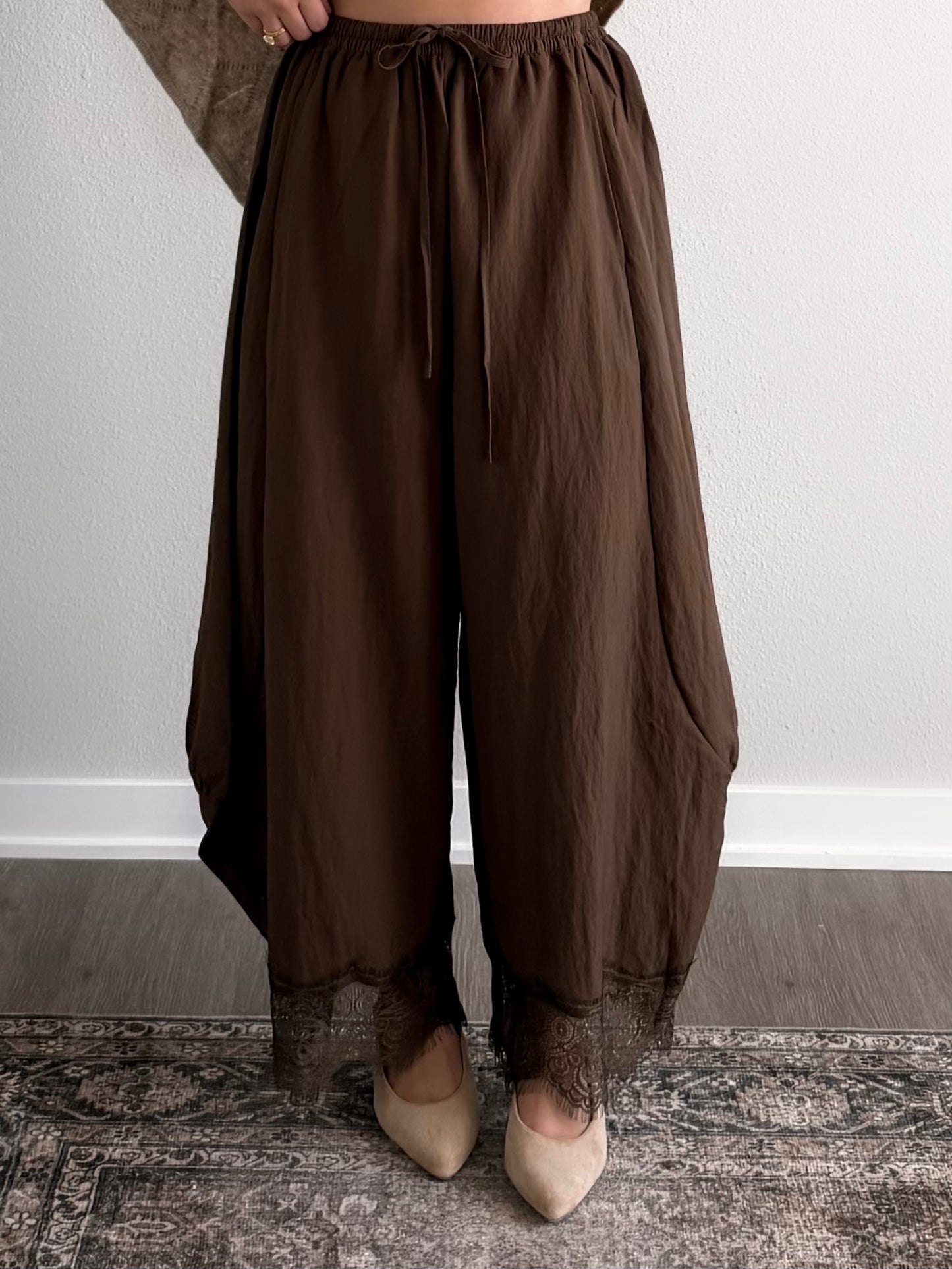 Cocoa Butter Lace Ballon Pant