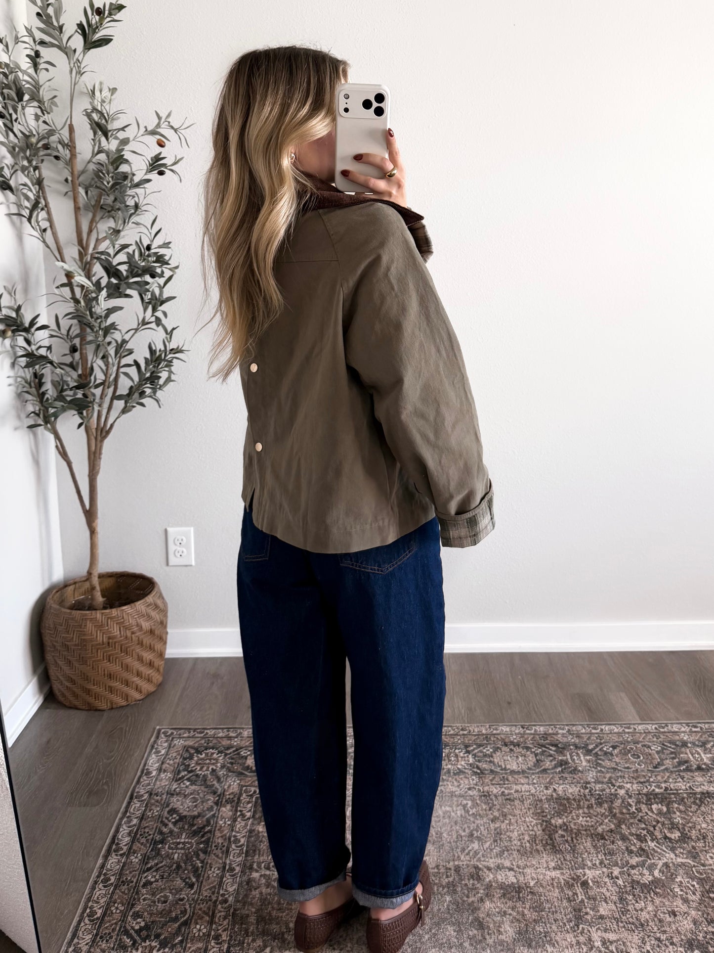 Pumpkin Patch Barn Jacket / Olive