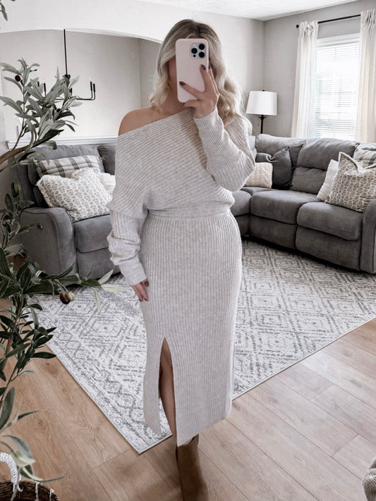 Off Shoulder Knit Midi Dress / Oatmeal