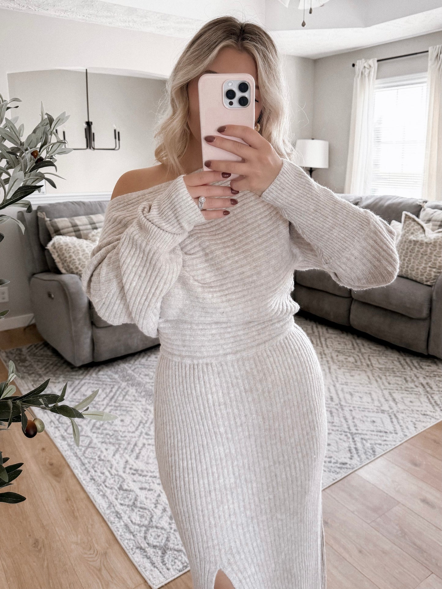 Off Shoulder Knit Midi Dress / Oatmeal