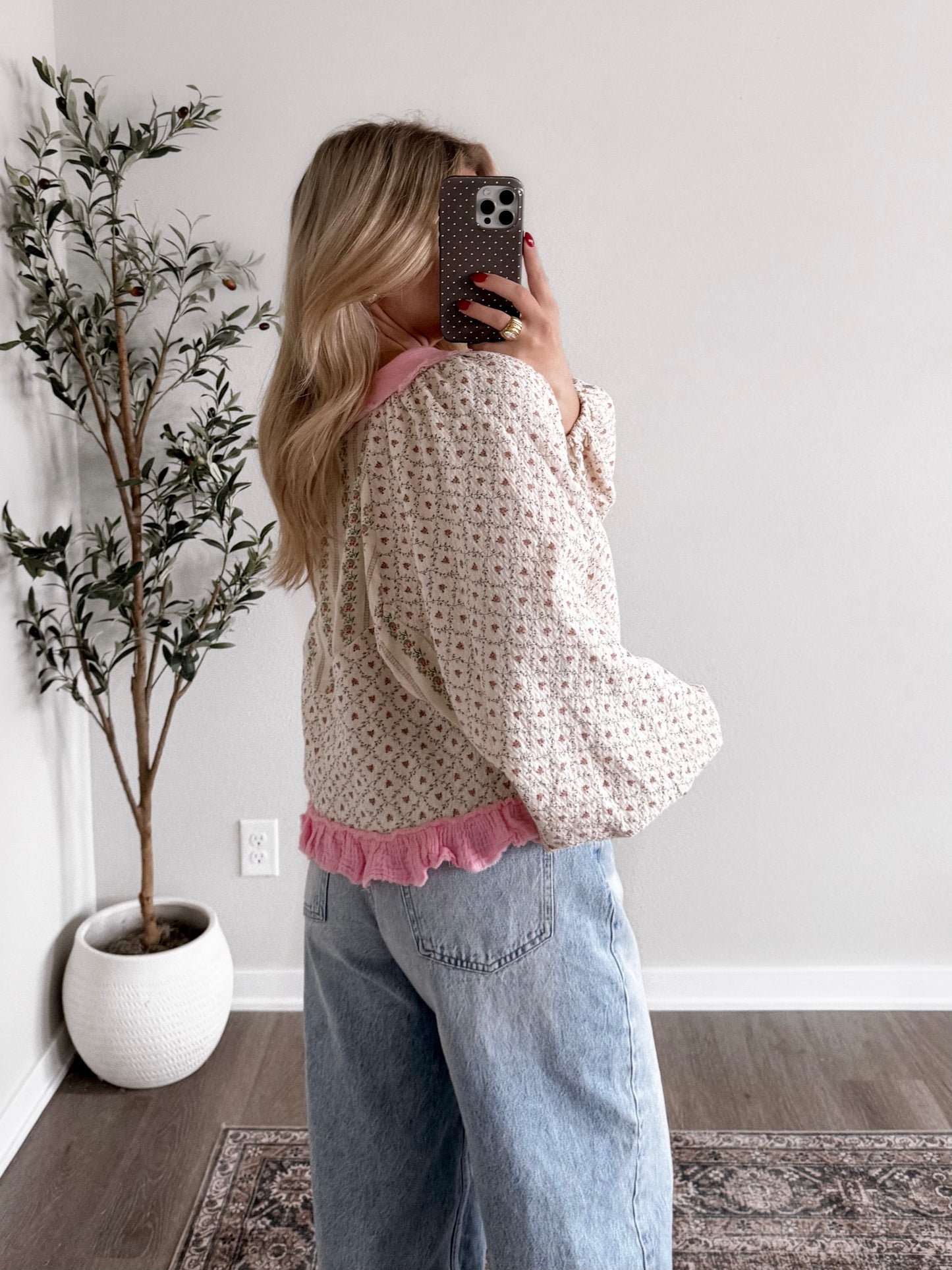 Snowberry Bloom Floral Top