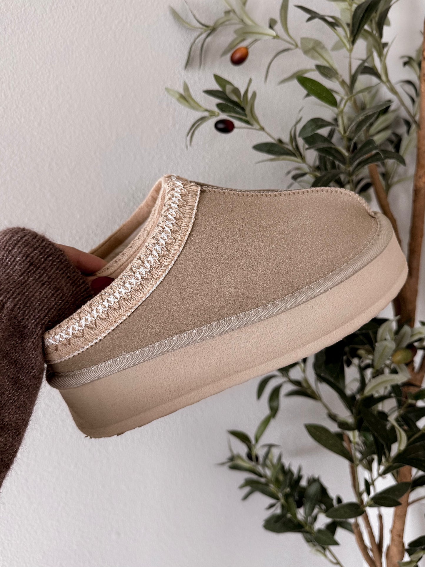 DOORBUSTER: Everyday Cozy Slipper