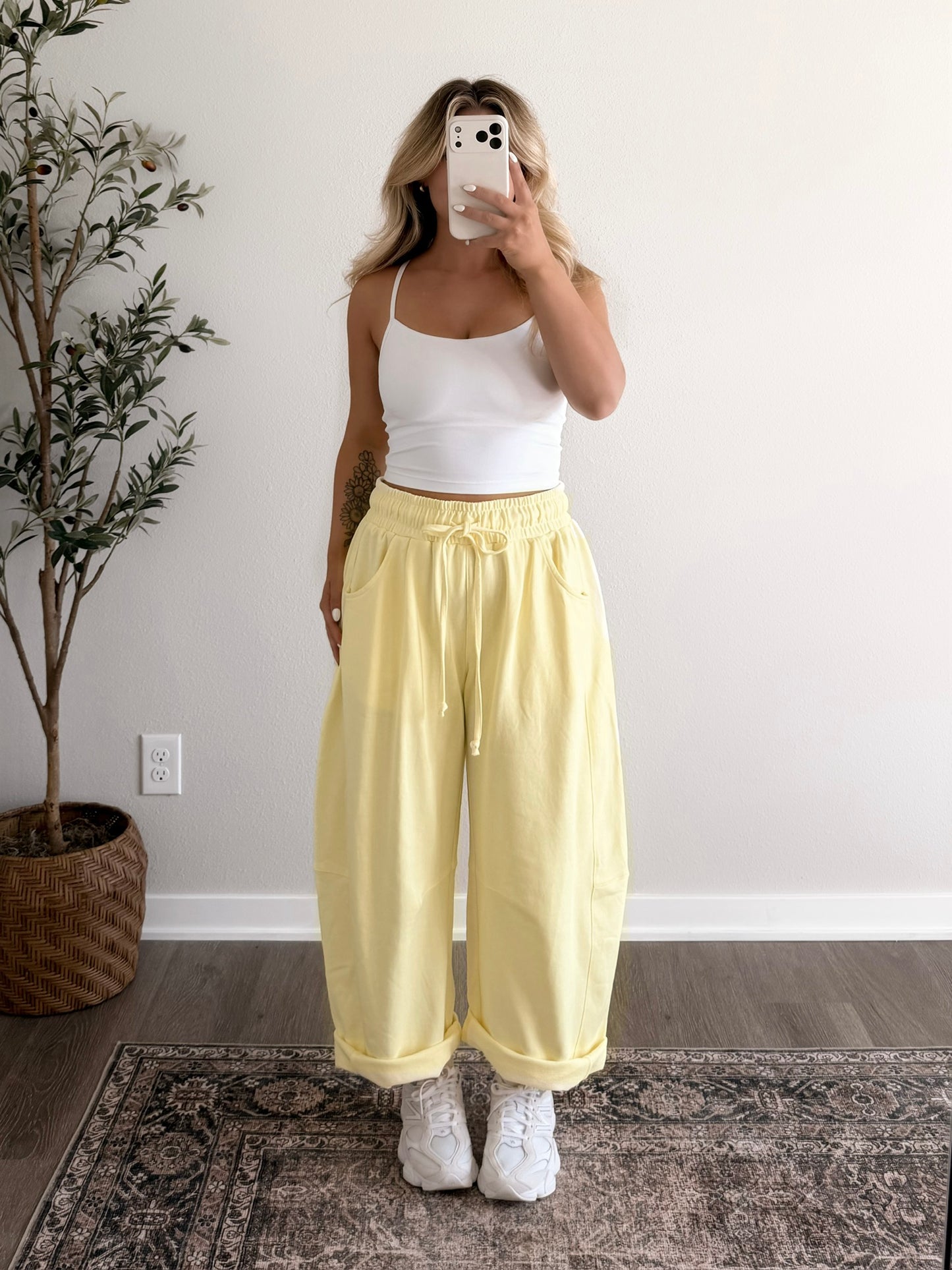 Reset & Repeat Lounge Barrel Pant / Pastel Yellow