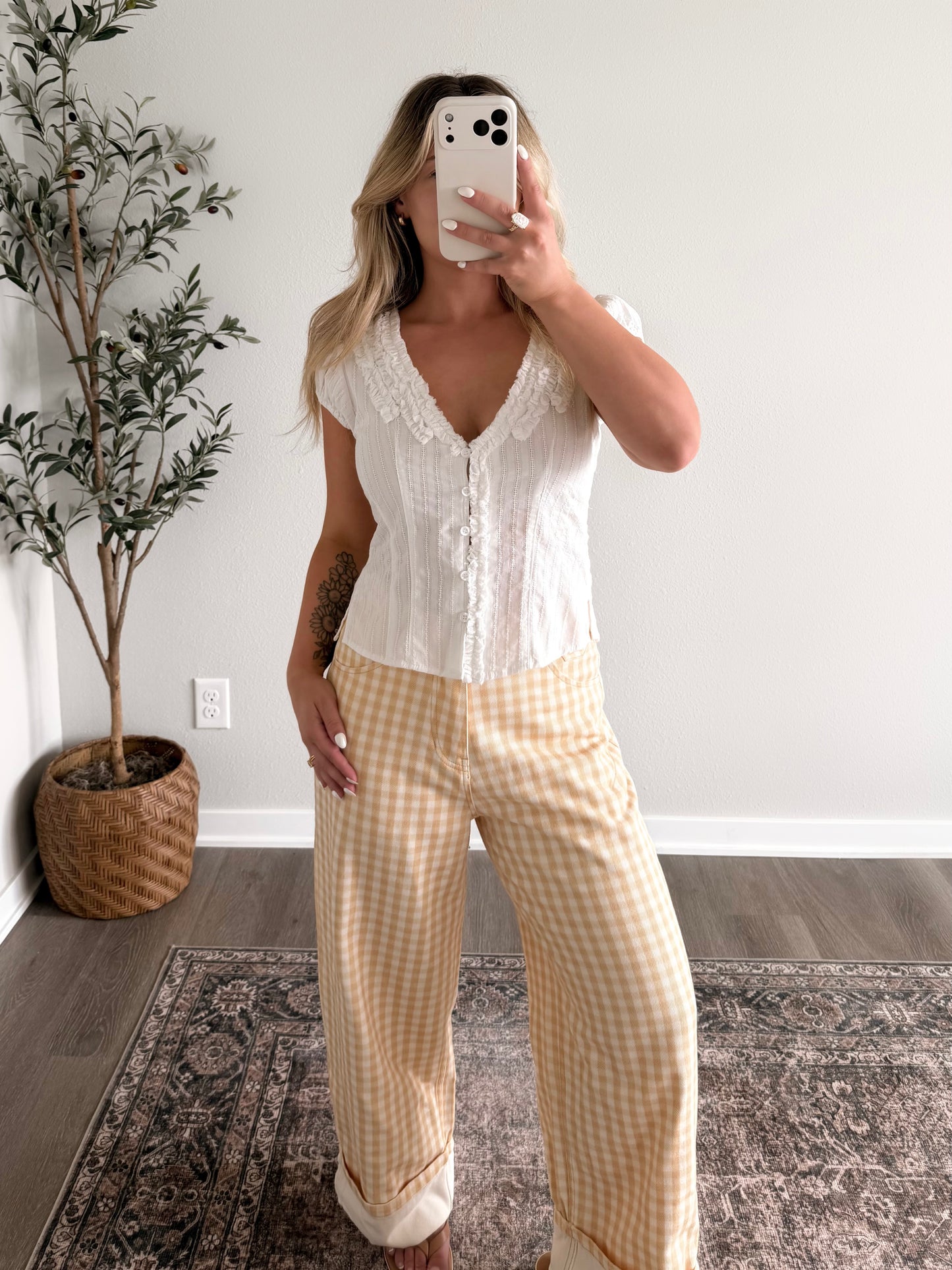 Lacewood Ruffle Top / White