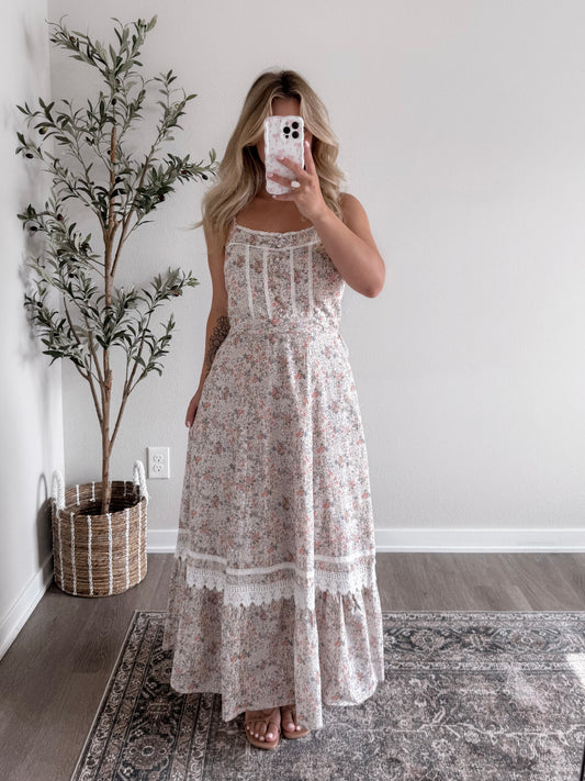 Cottage Core Floral Maxi Dress