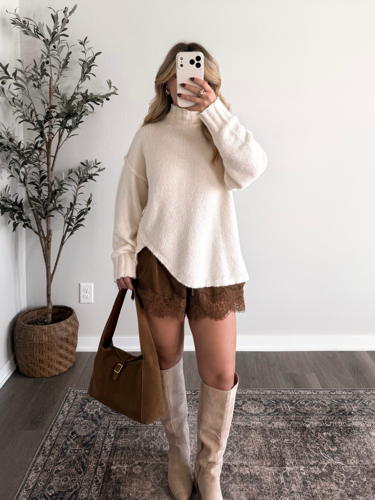 Pecan Pie Lace Shorts