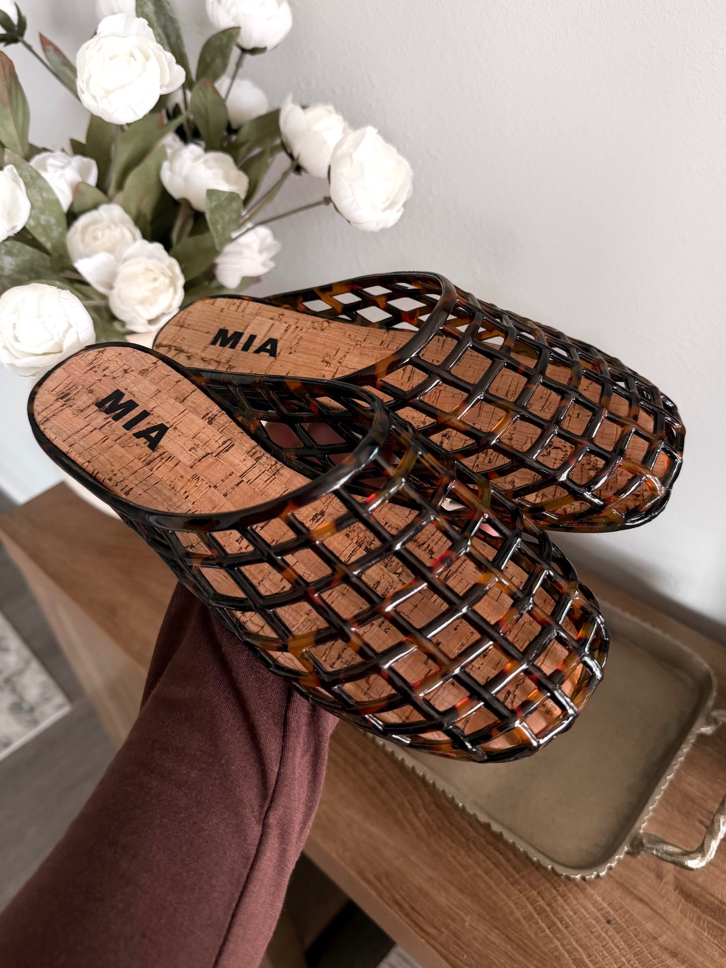 Darby Tortoise Jelly Mule