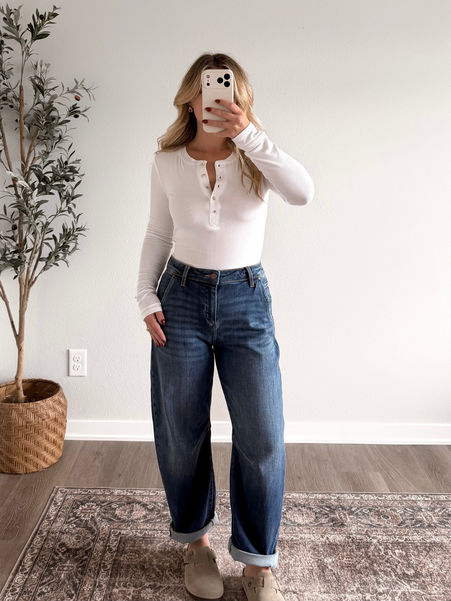 Classic Ribbed Henley / White