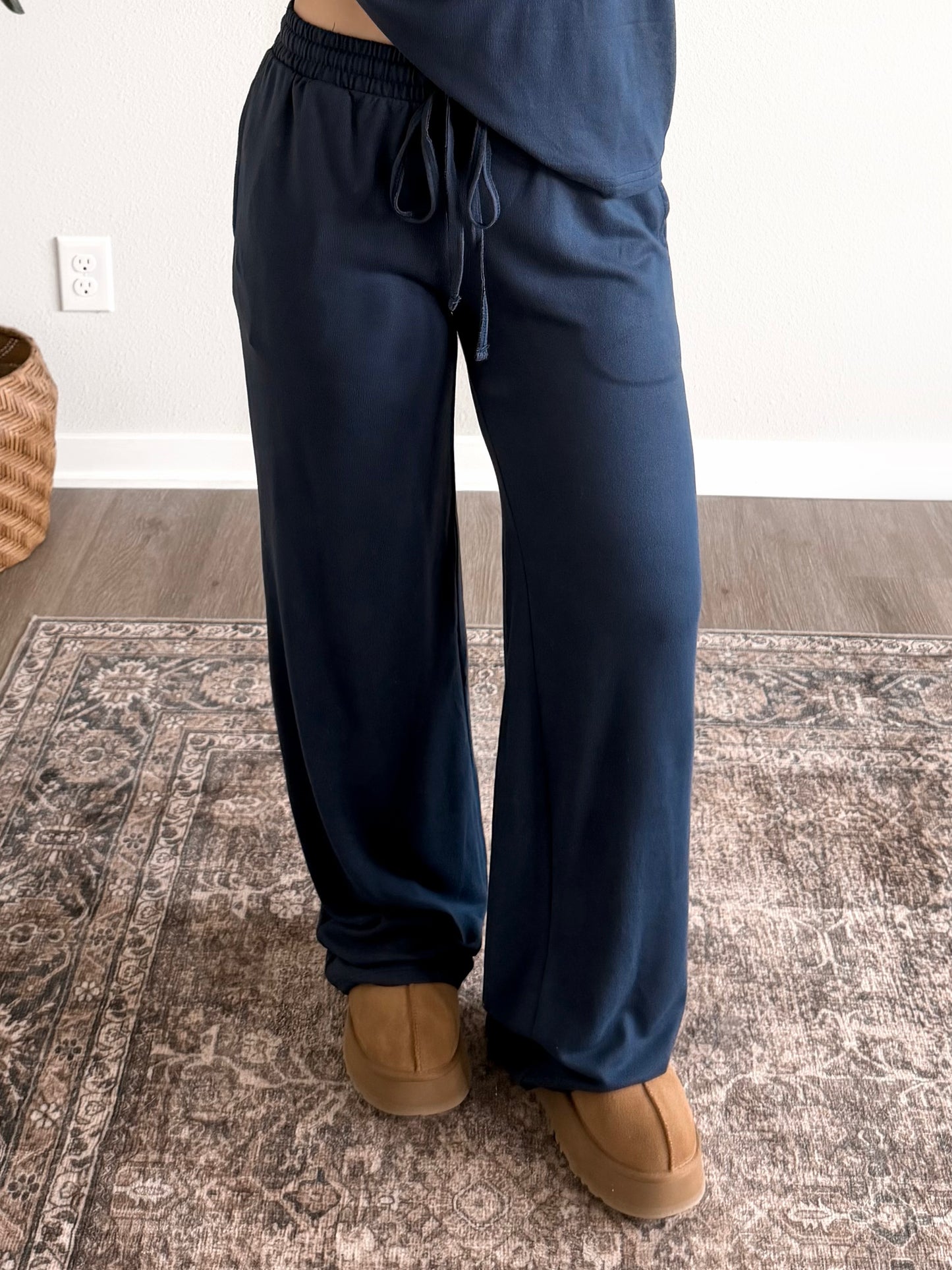 Weekend Reset Lounge Set / Navy (Restocking 9.28)