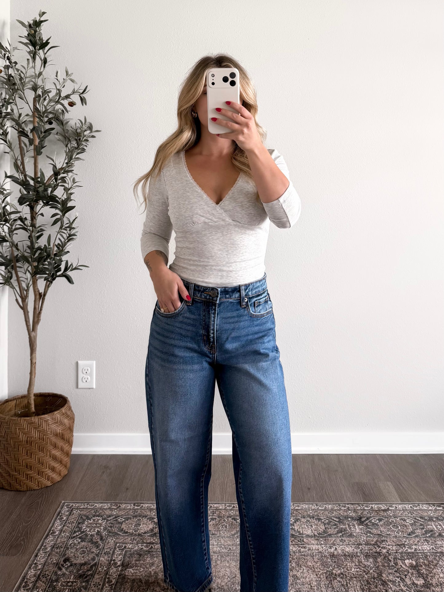 Corinne Lace Trim basic