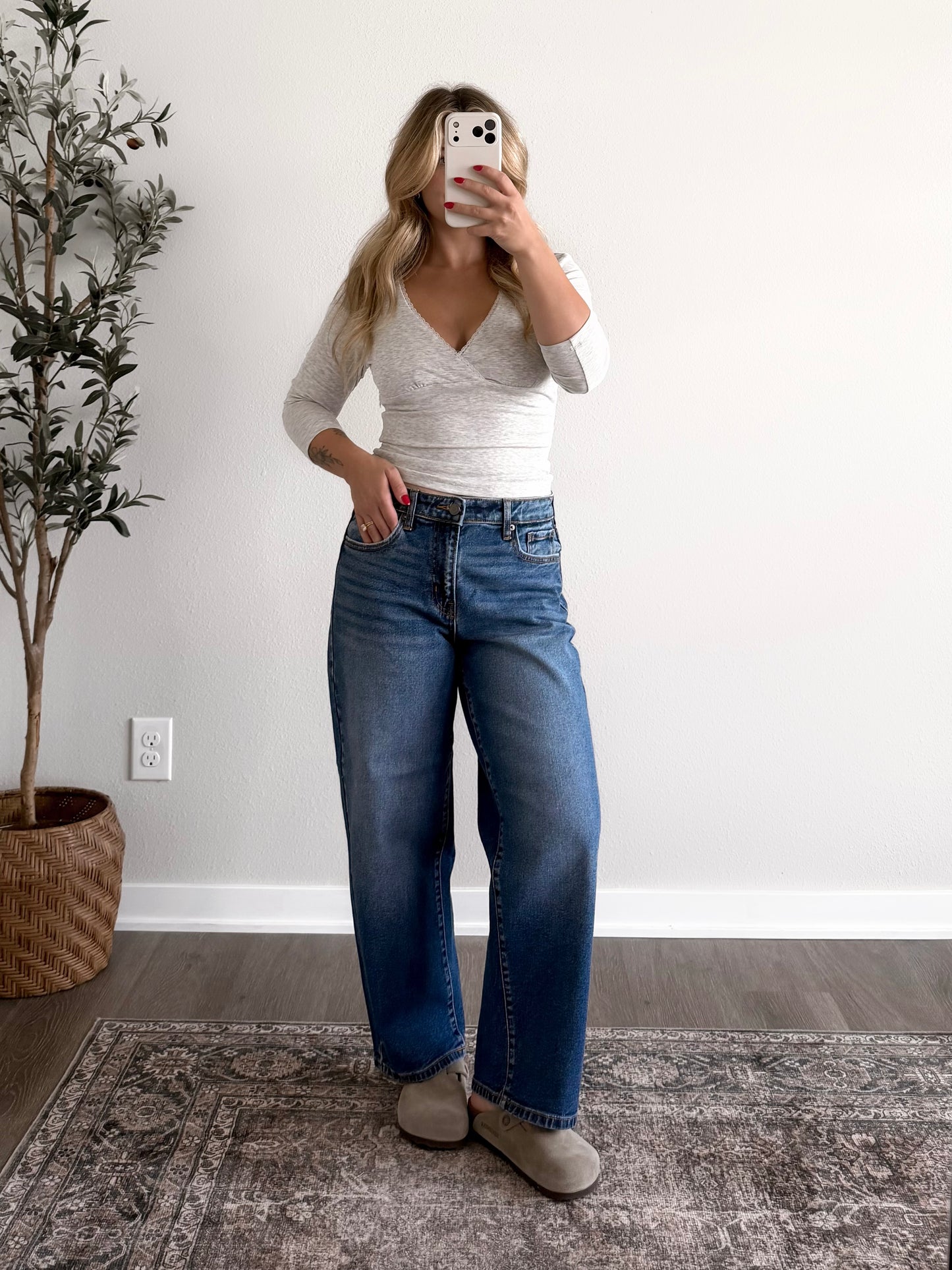 Corinne Lace Trim basic