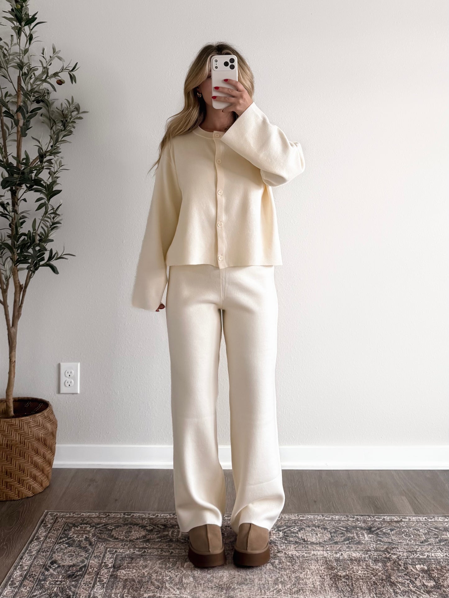 Lounge Label Soft Knit Set / Cream