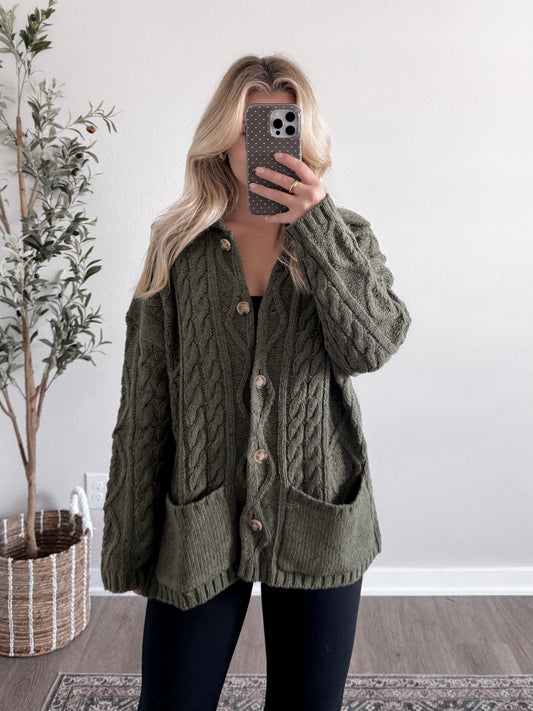 Hearth Cable Knit Cardigan / Olive (PREORDER - EST SHIP  10.7)