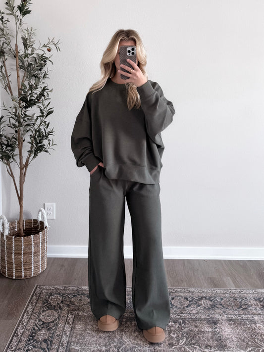 Retreat Ribbed Long Sleeve Lounge Set / Olive (PREORDER - EST SHIP  10.7)