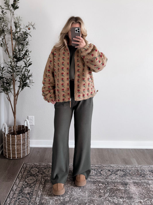 Honey Bear Floral Sherpa Jacket / Teddy Rose (PREORDER - EST SHIP  10.7)