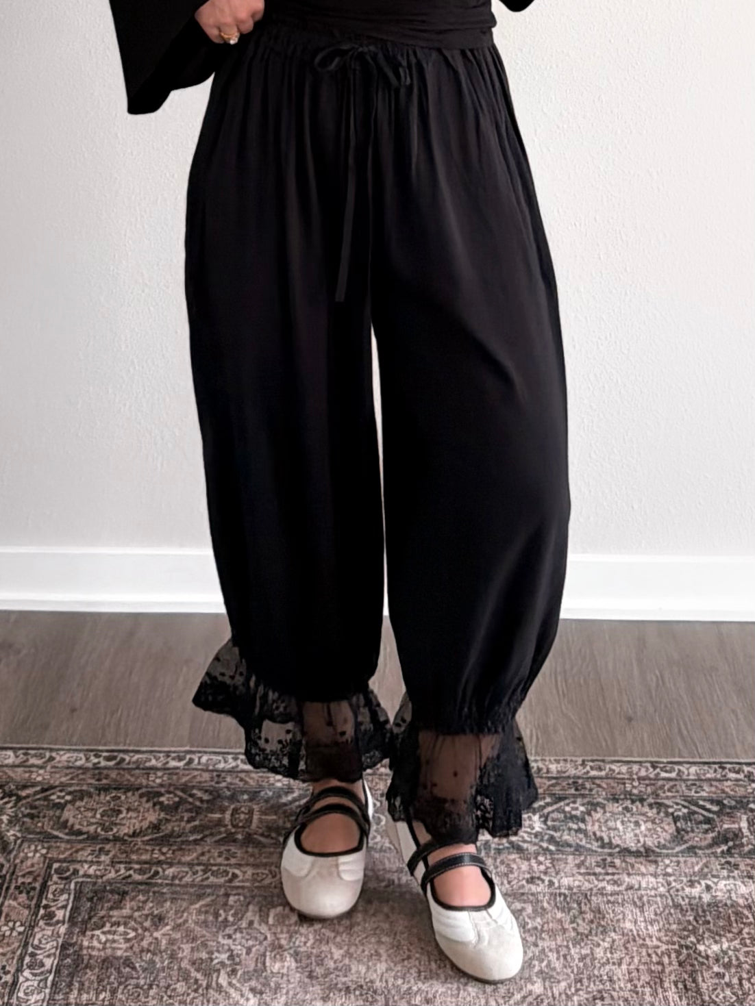 September Lace Bloomer Pant / Black