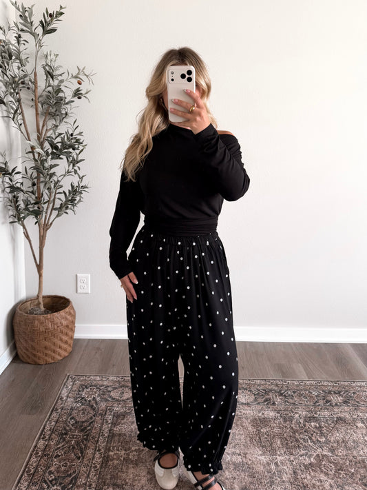 Mia Drape Basic Top / Black