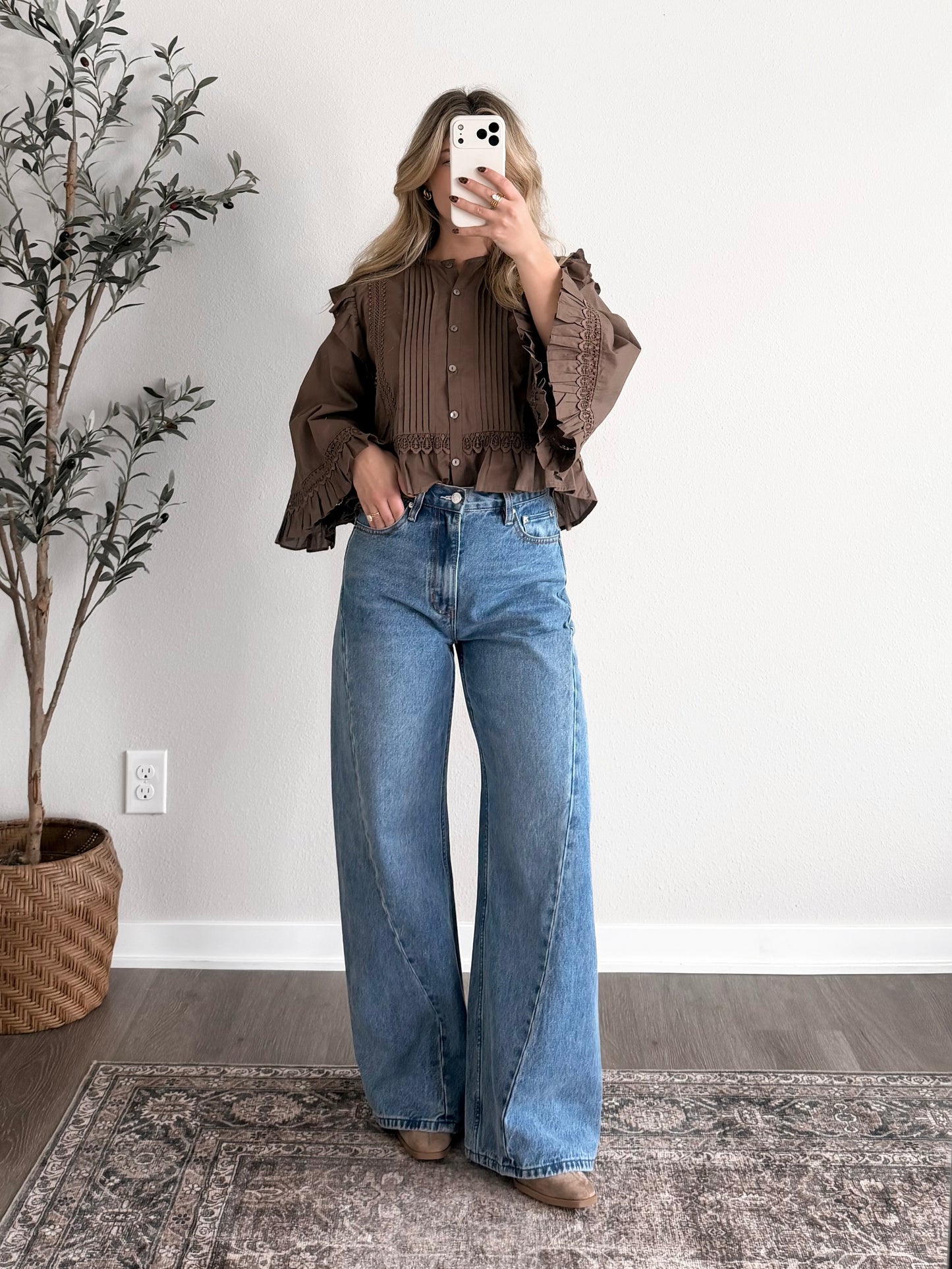 Leighton High Rise Wide Leg Jeans (Restocking 11.02)