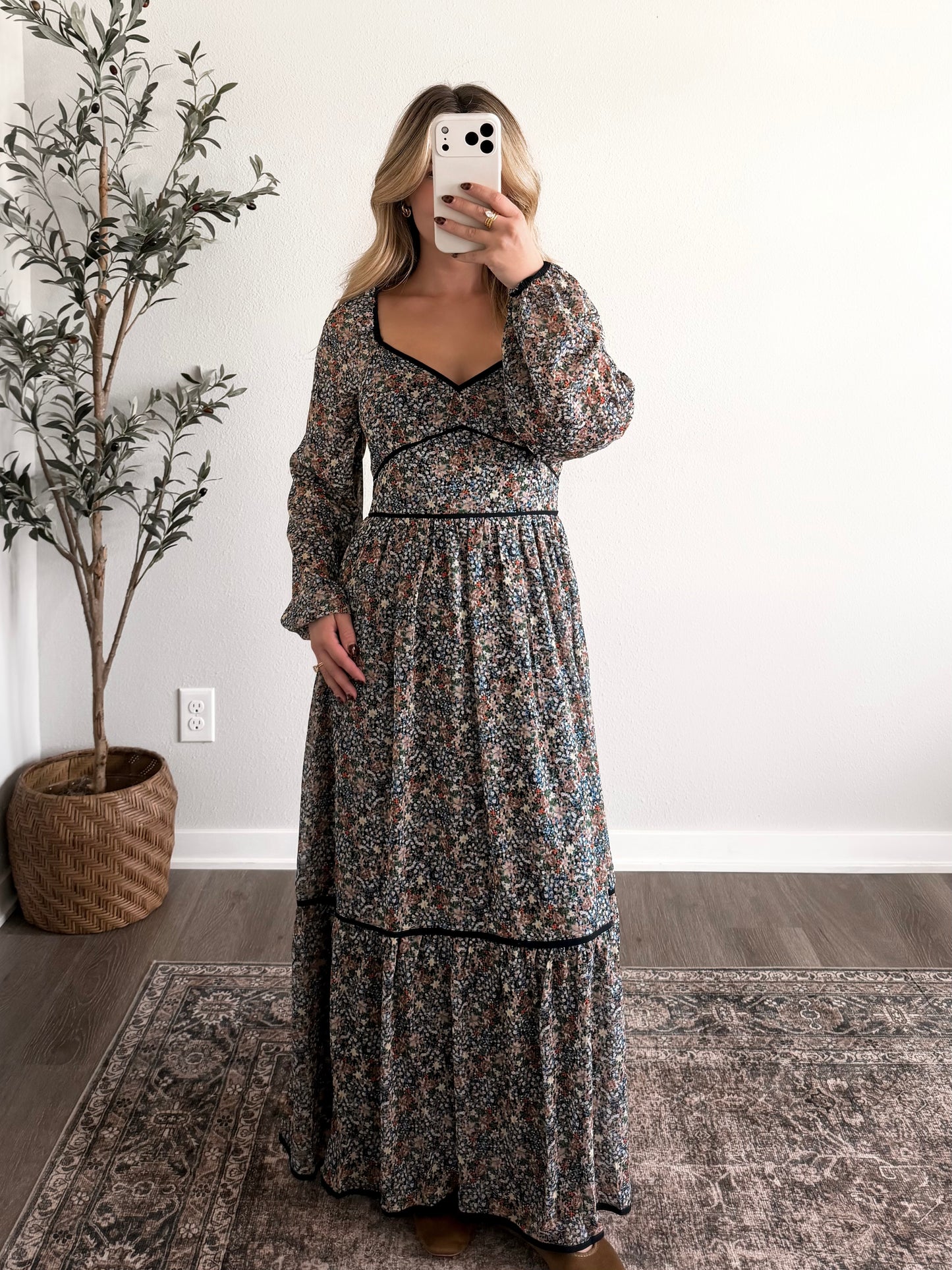 Iris Mae Floral Maxi Dress