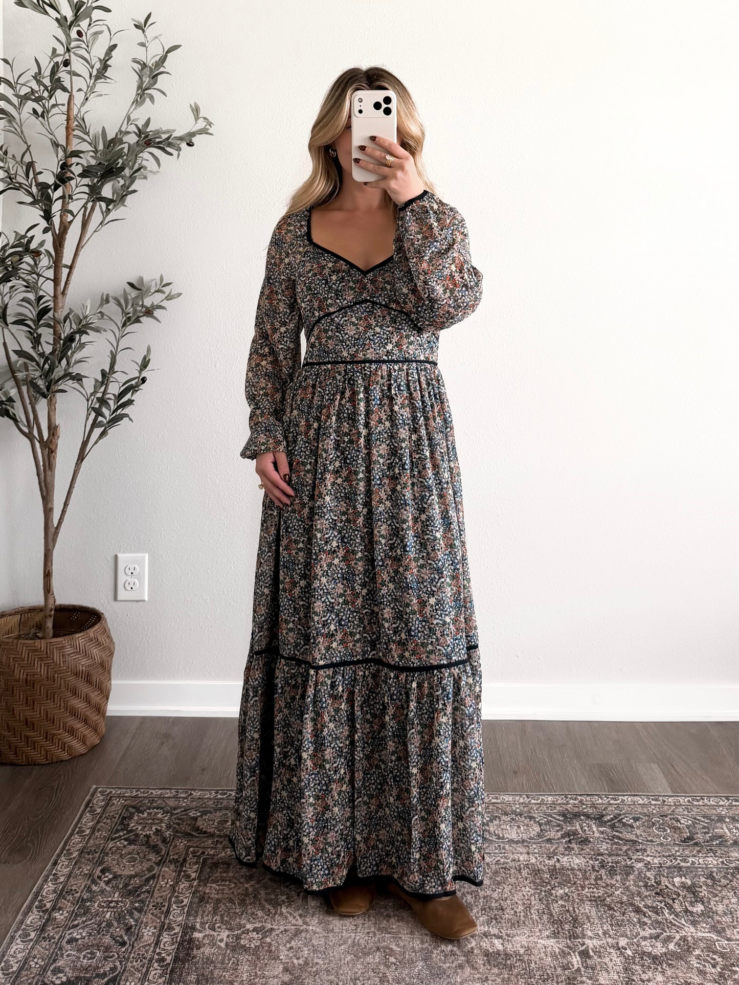 Iris Mae Floral Maxi Dress
