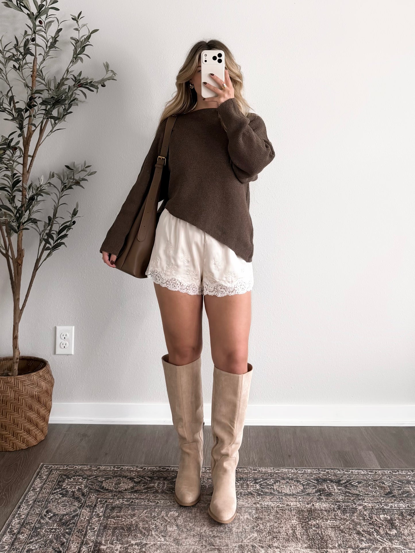 French Vanilla Lace Shorts