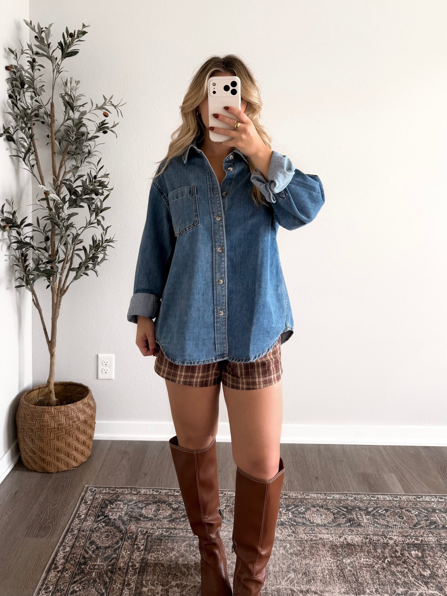 Off Duty Denim Jacket / Medium Wash