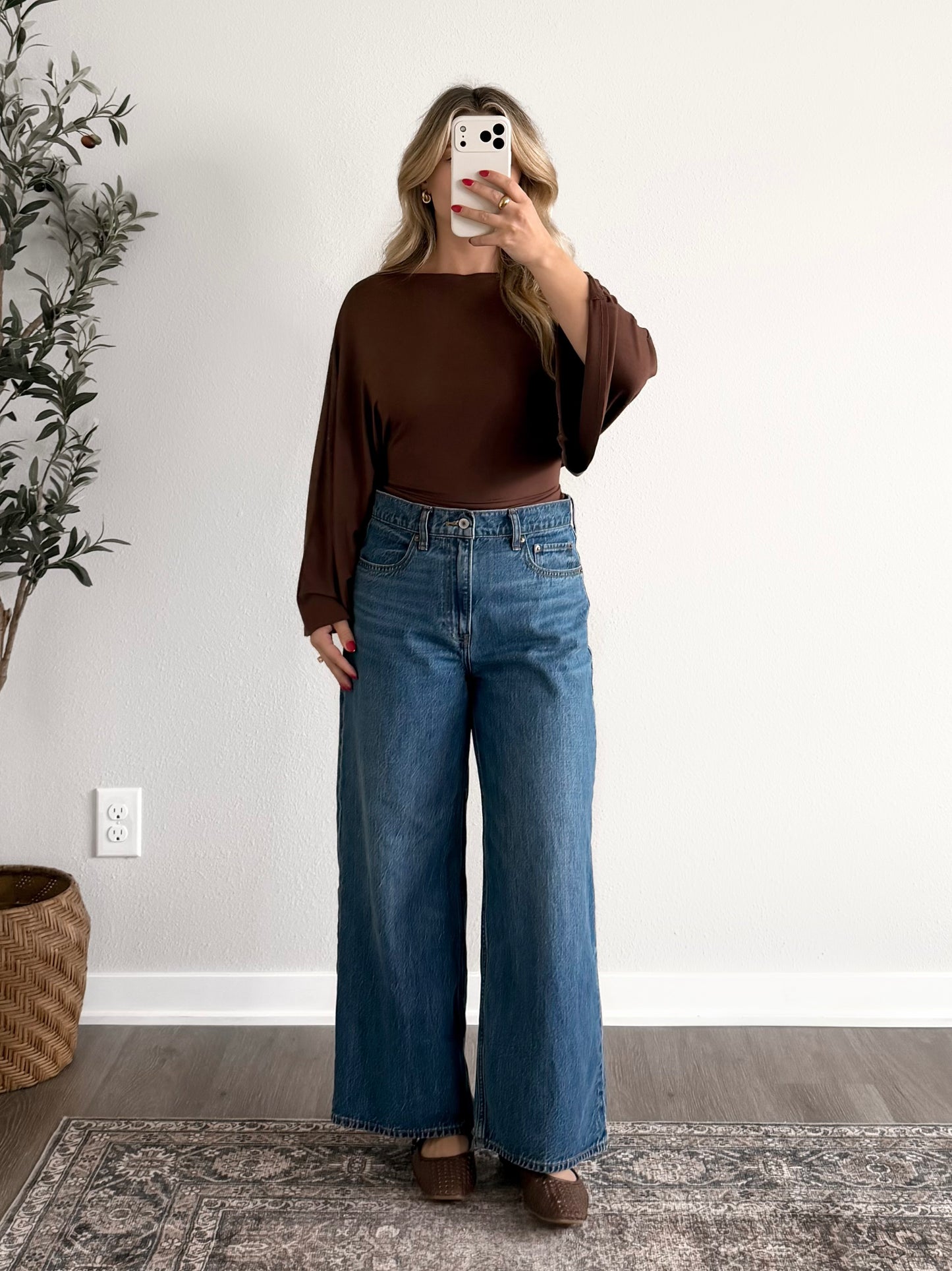 Evening Back-Tie Drape Top / Brown