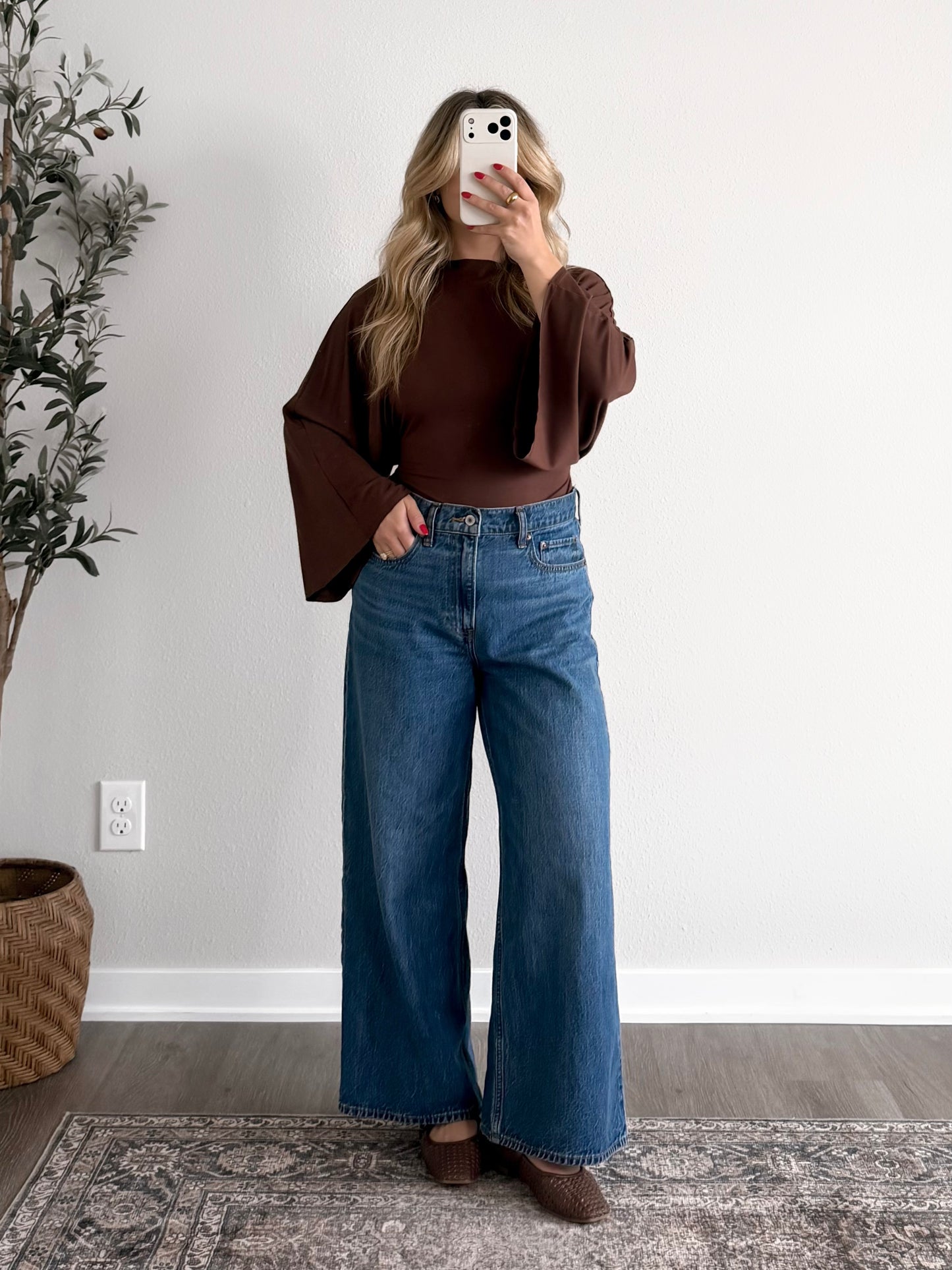 Evening Back-Tie Drape Top / Brown